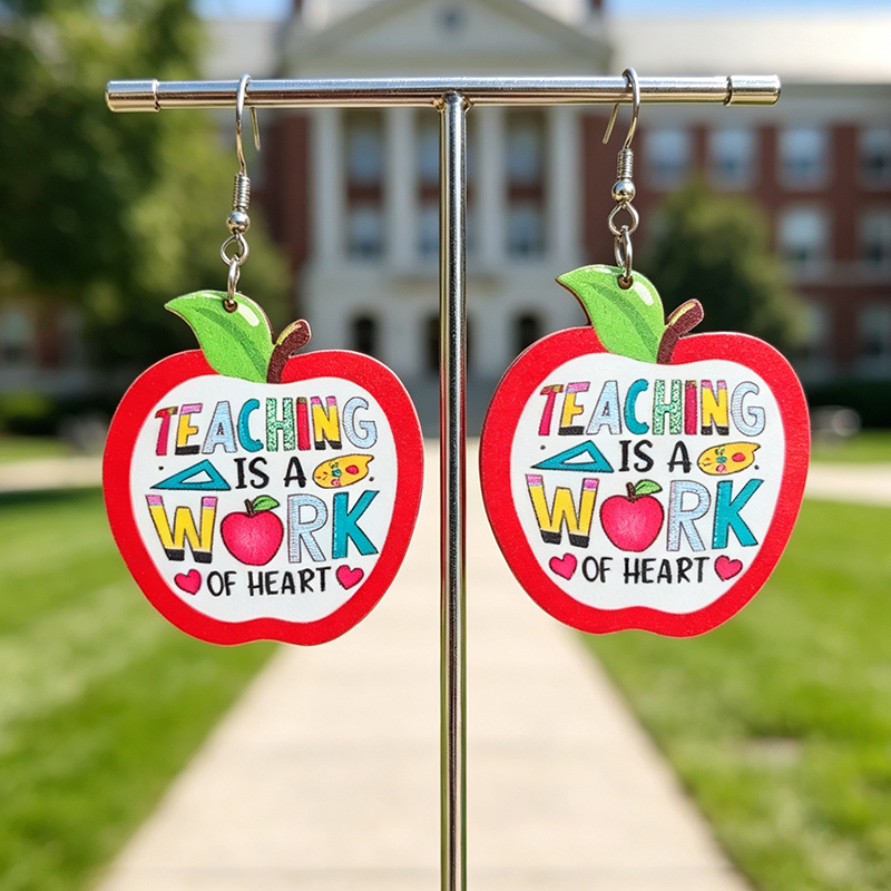 Cute Red Apple Teacher Quote D - Woodworking Teacher avis et prix
