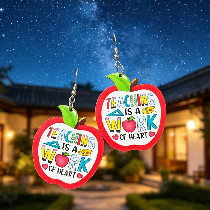 Cute Red Apple Teacher Quote D - Woodworking Teacher avis et prix